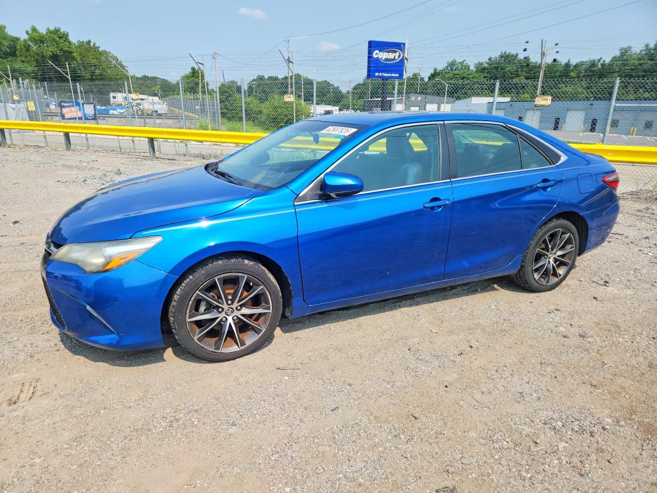 2016 TOYOTA CAMRY