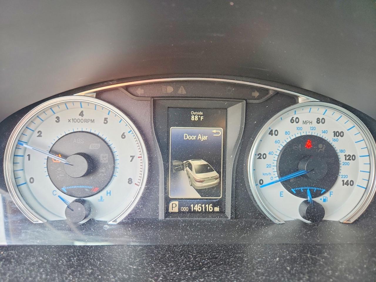 2016 TOYOTA CAMRY