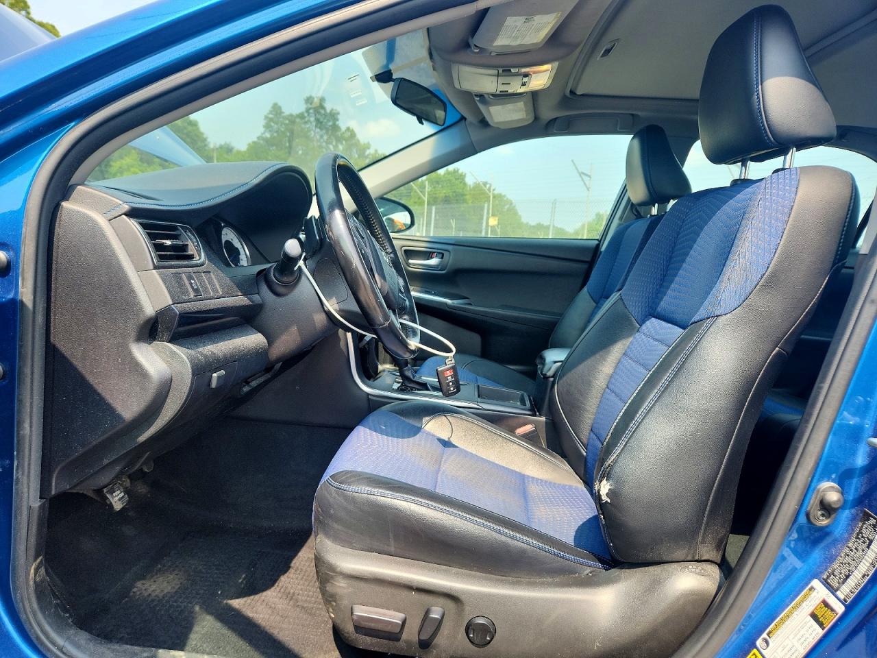 2016 TOYOTA CAMRY