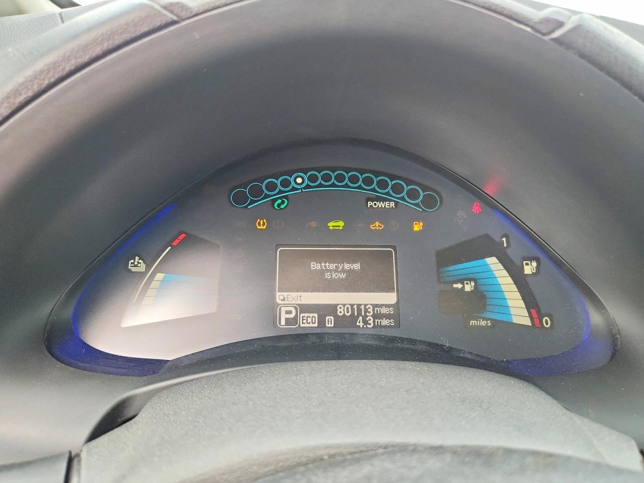 2016 NISSAN LEAF