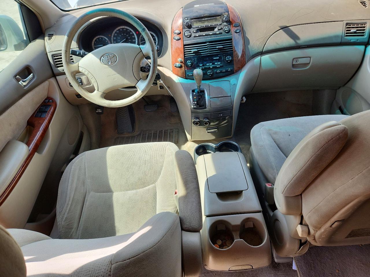 2004 TOYOTA SIENNA