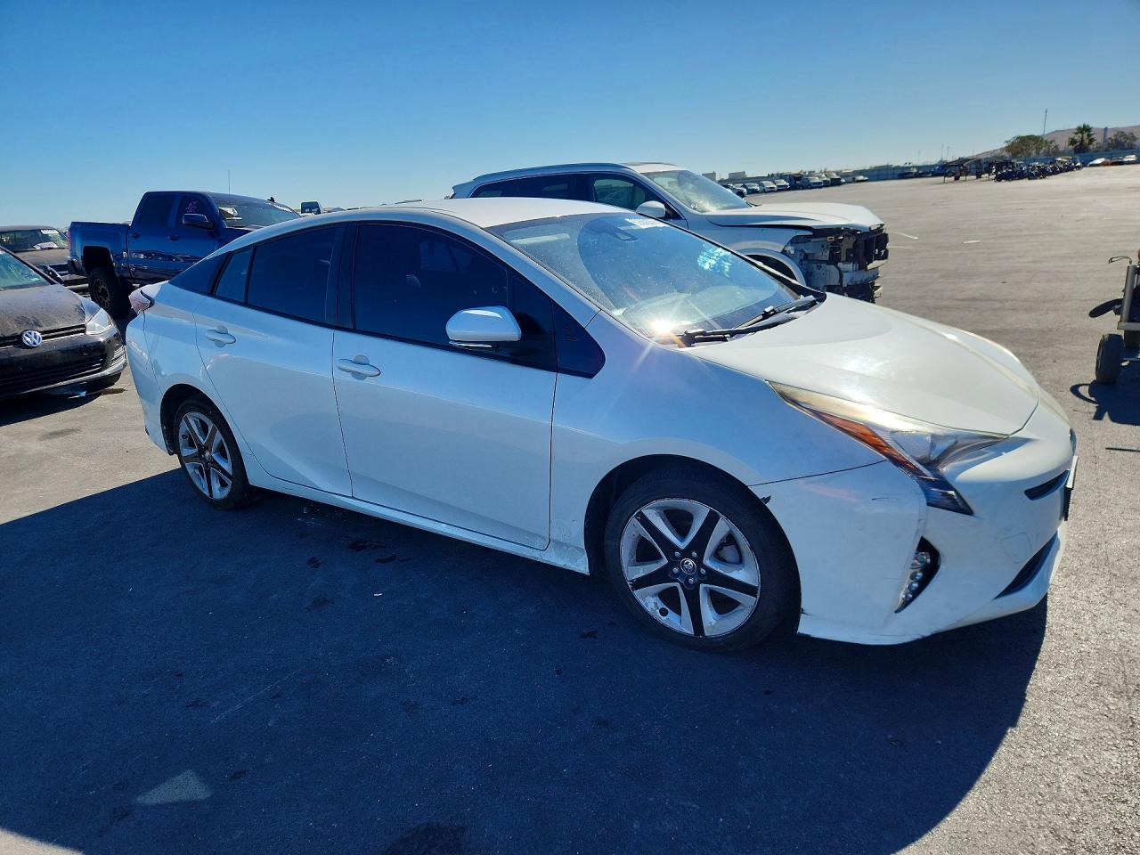 2016 TOYOTA PRIUS