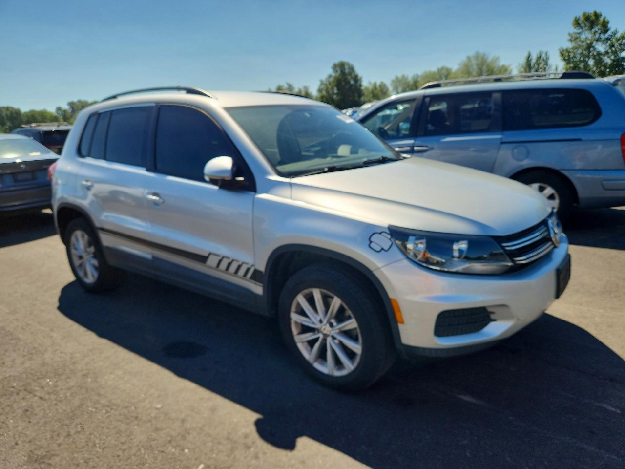 2017 VOLKSWAGEN TIGUAN