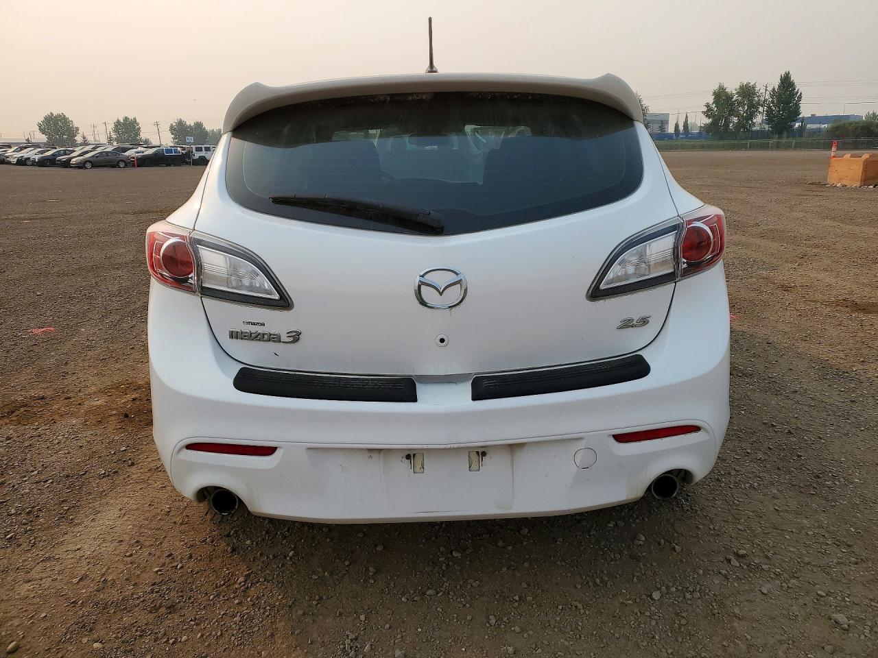 2011 MAZDA MAZDA3
