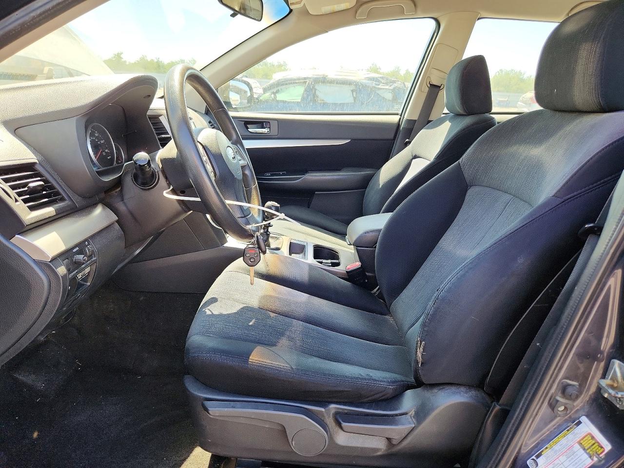 2013 SUBARU OUTBACK