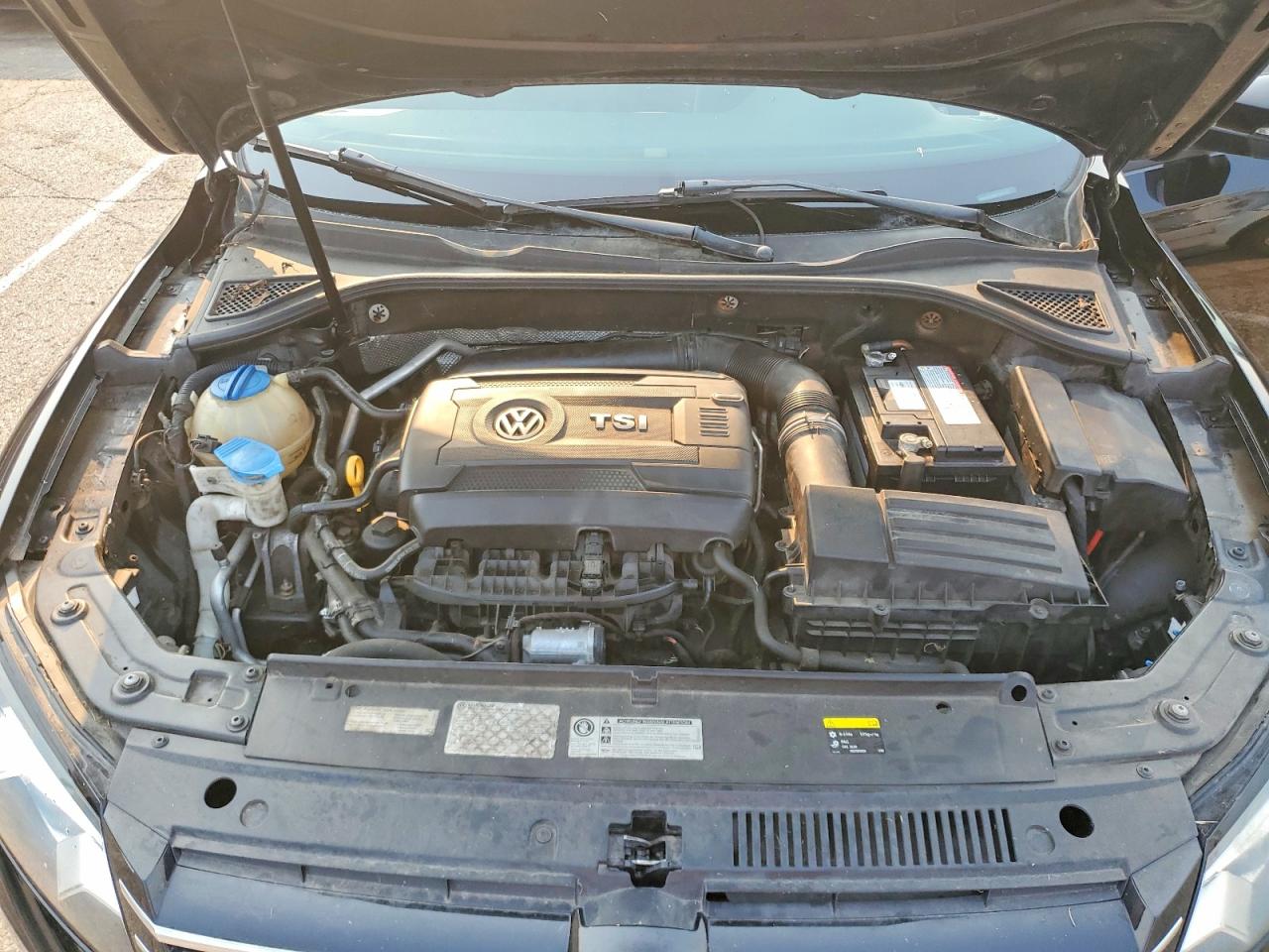 2015 VOLKSWAGEN PASSAT