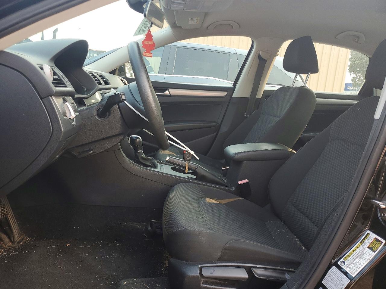 2015 VOLKSWAGEN PASSAT