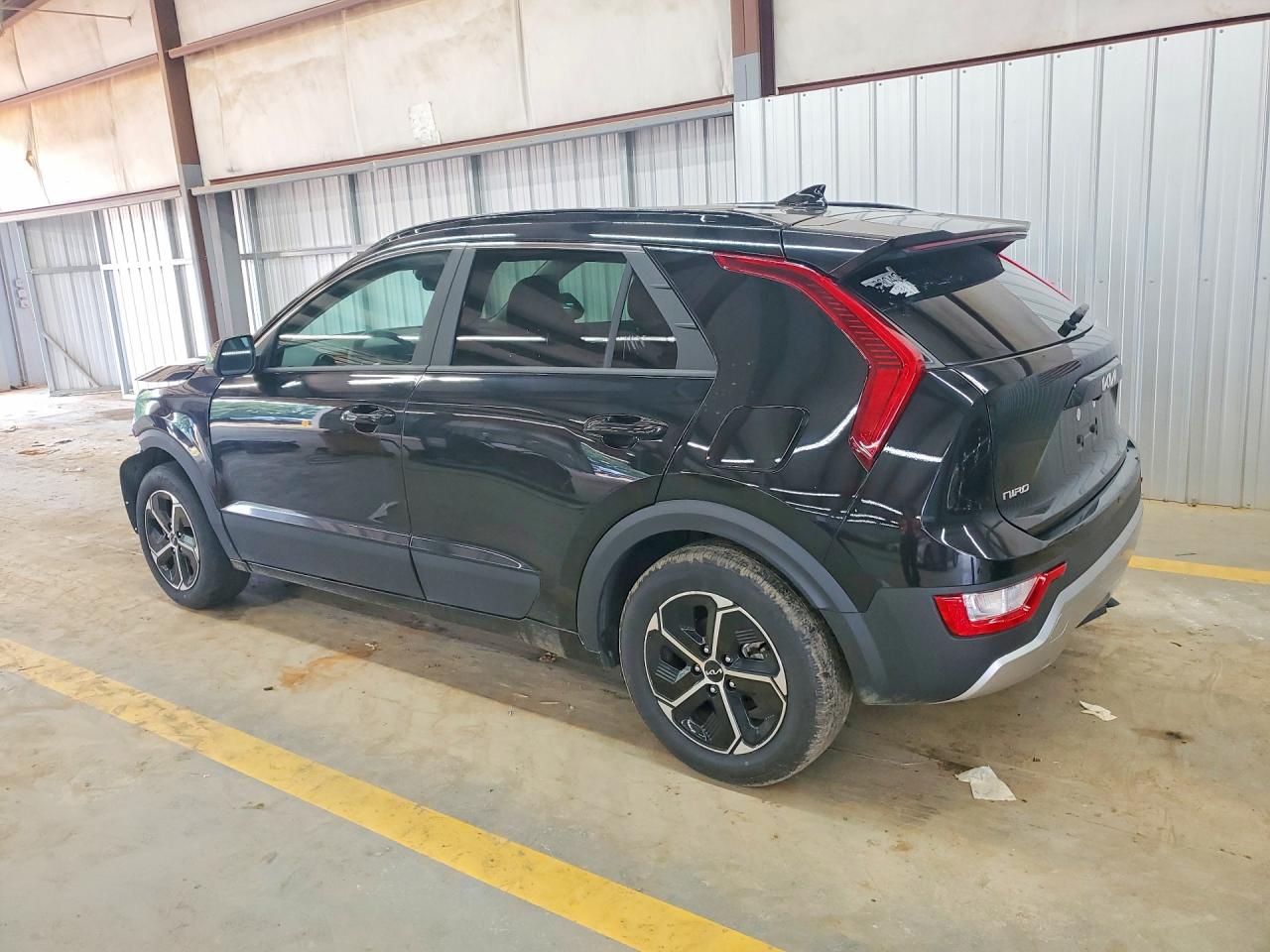 2025 KIA NIRO