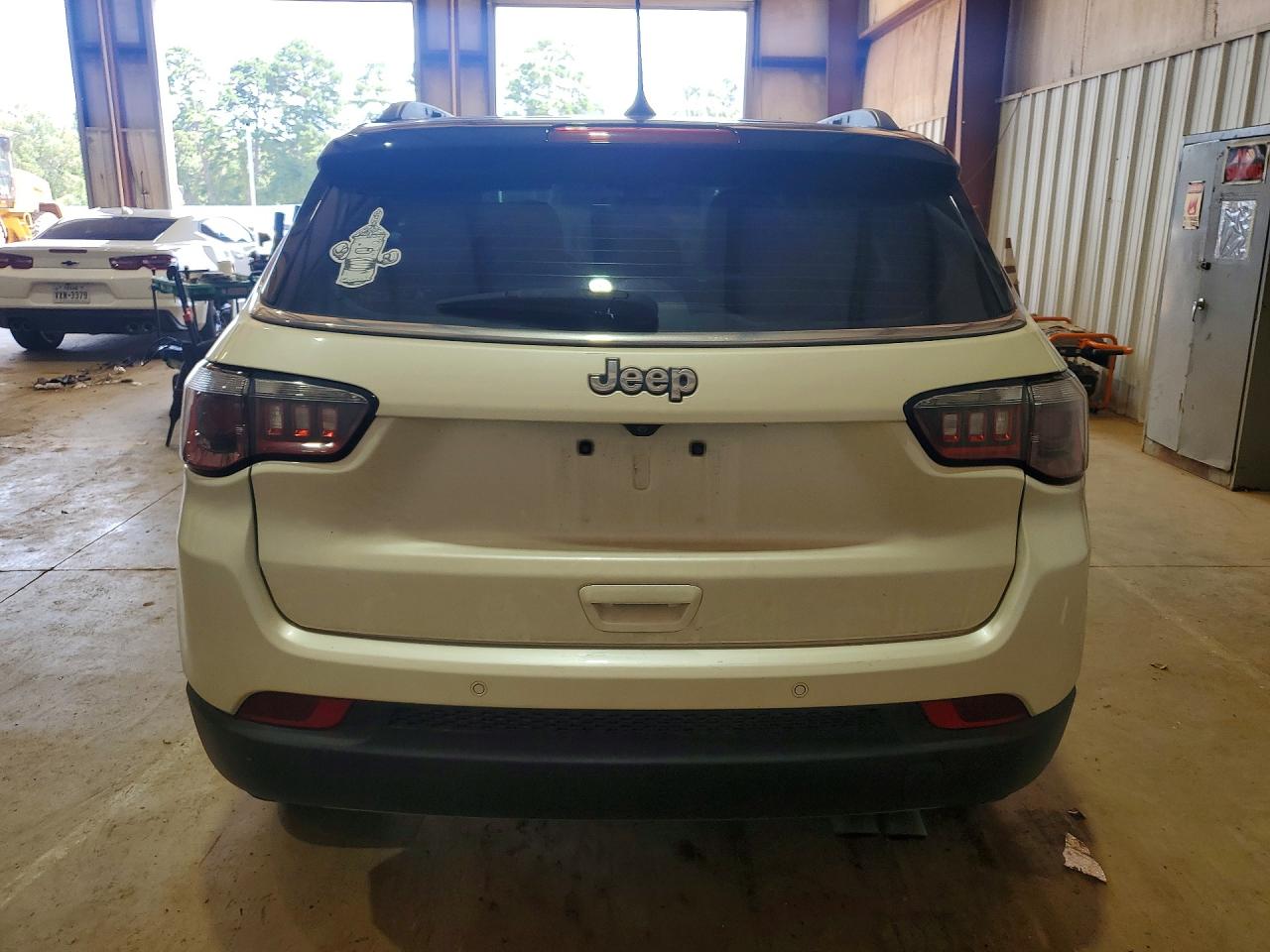 2018 JEEP COMPASS