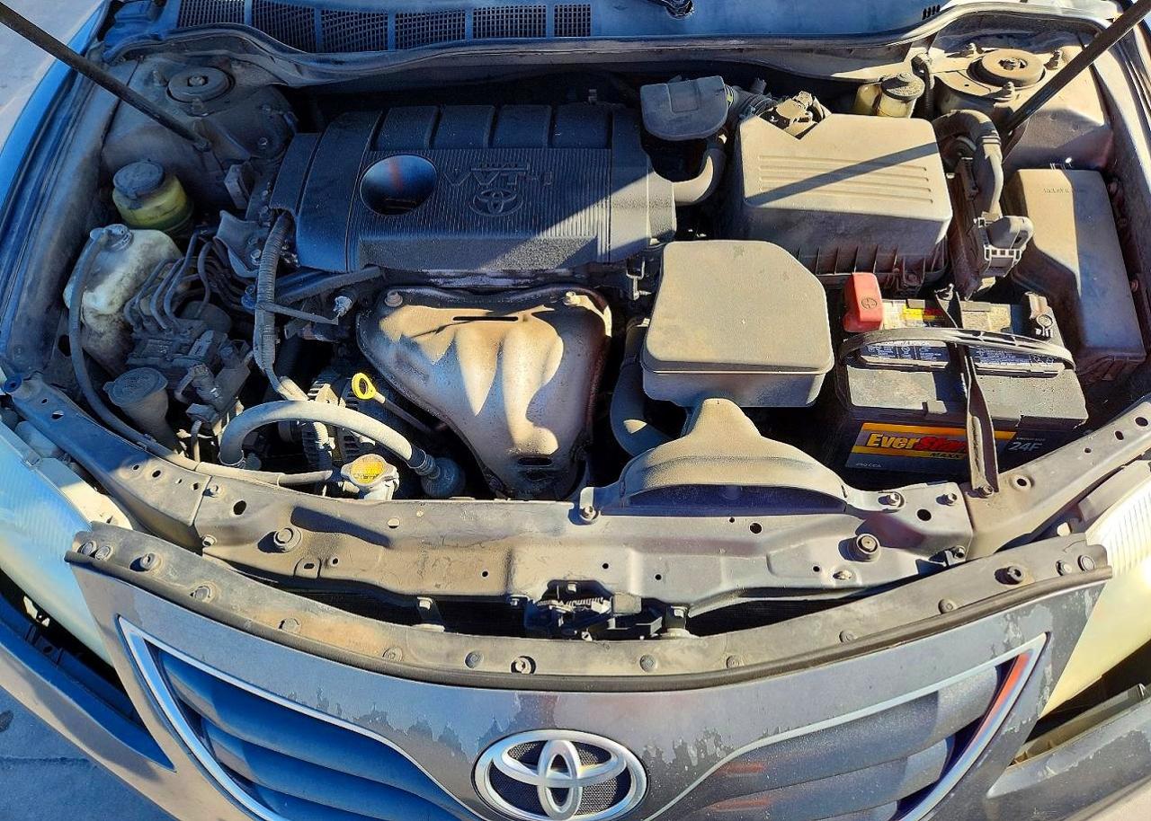 2011 TOYOTA CAMRY