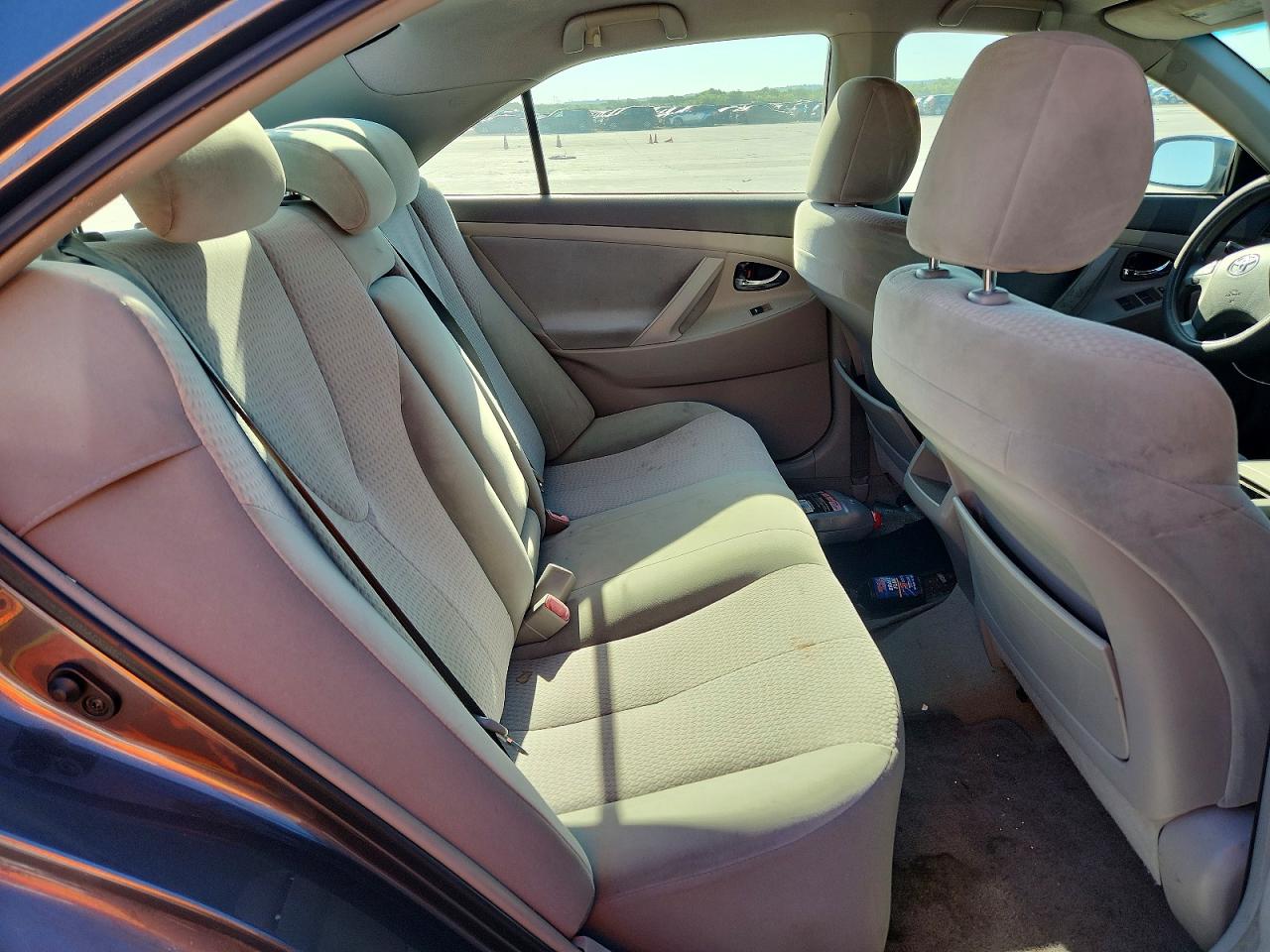 2011 TOYOTA CAMRY