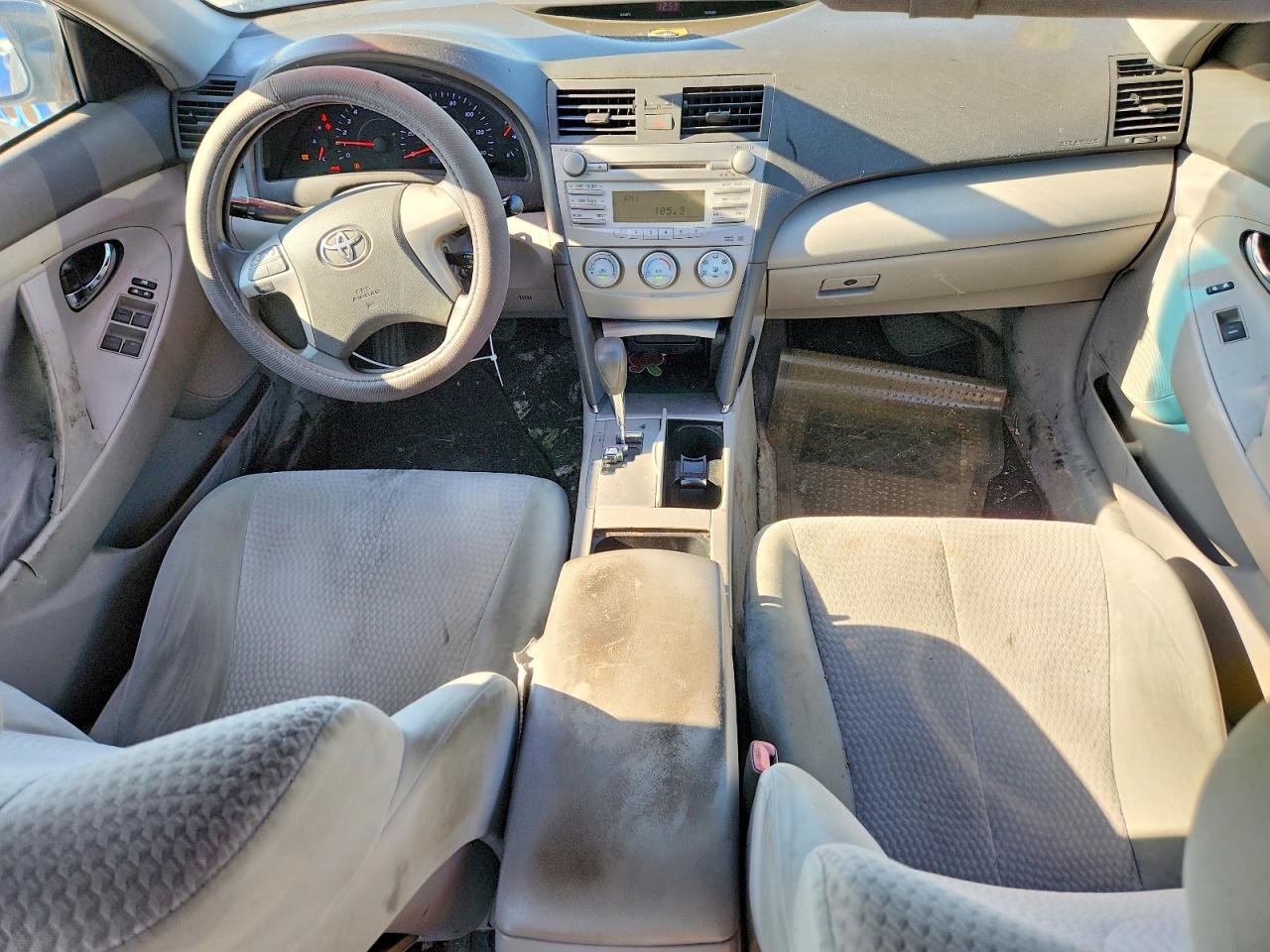 2011 TOYOTA CAMRY