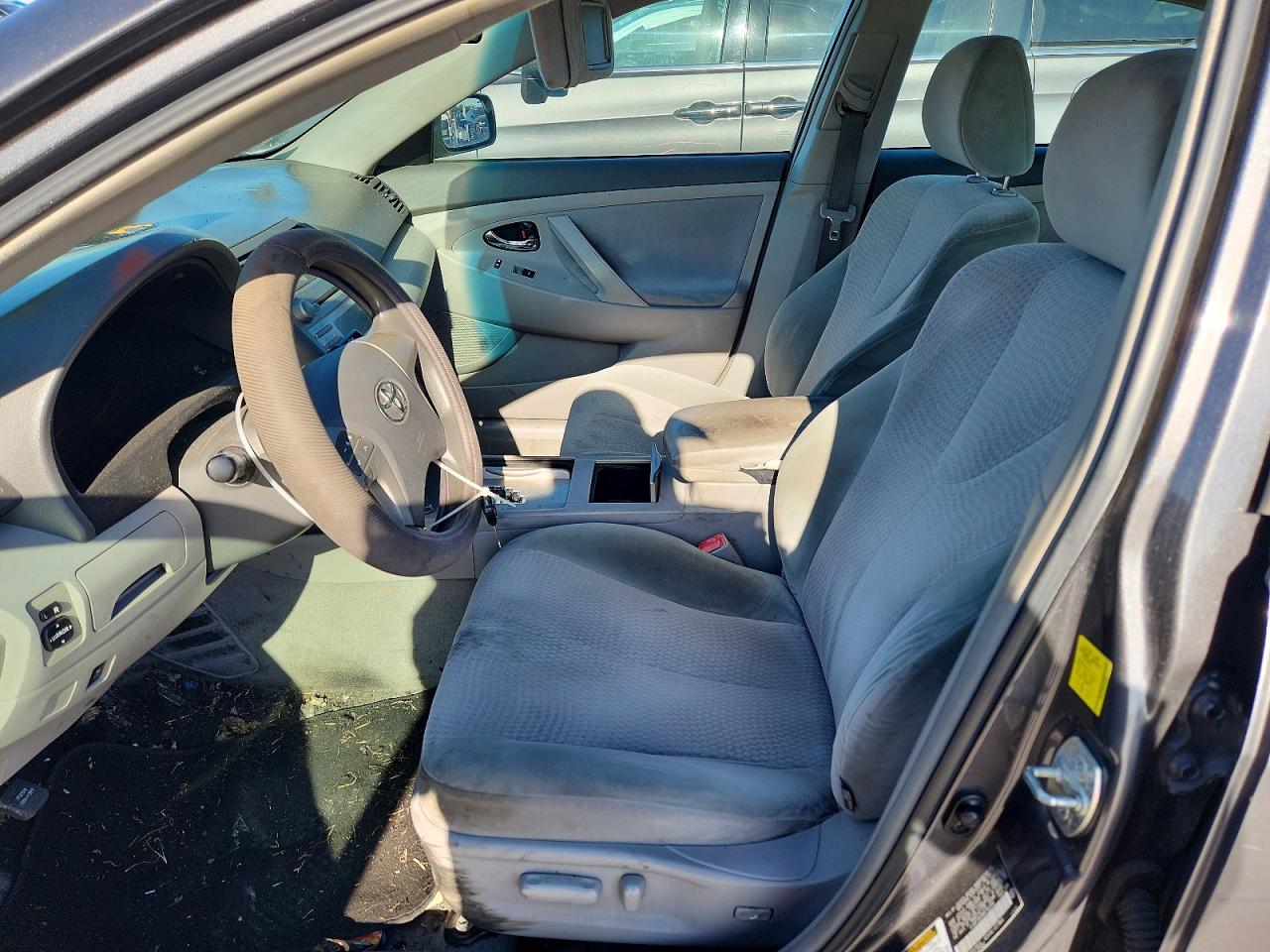 2011 TOYOTA CAMRY
