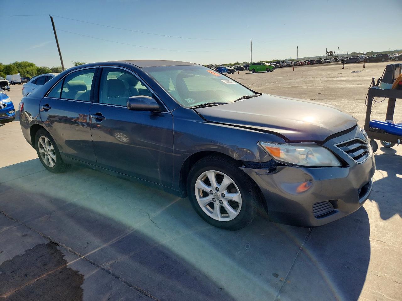 2011 TOYOTA CAMRY