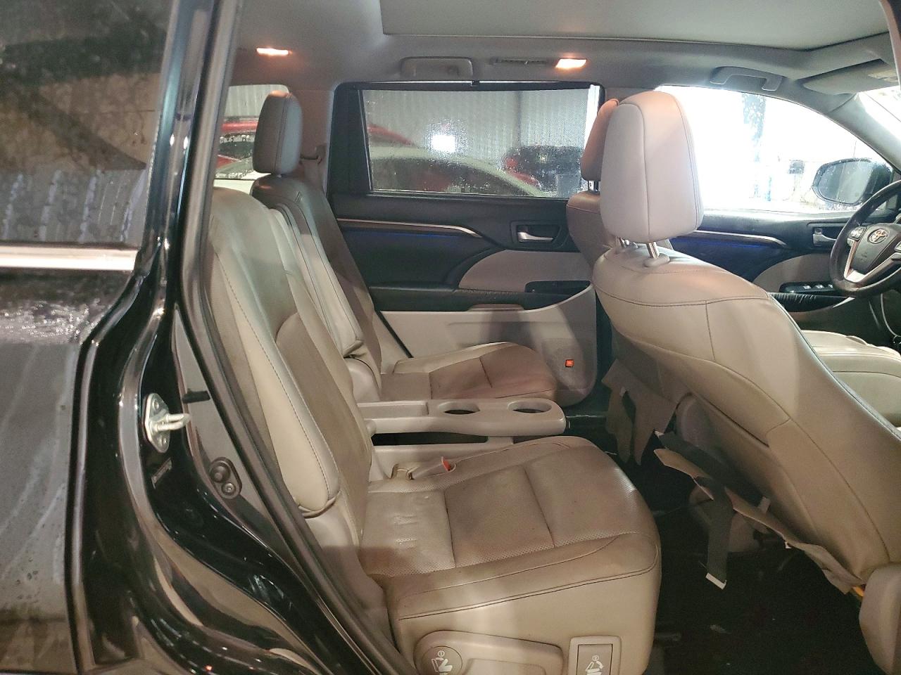 2014 TOYOTA HIGHLANDER