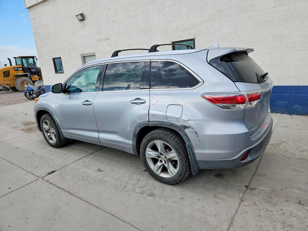 2014 TOYOTA HIGHLANDER