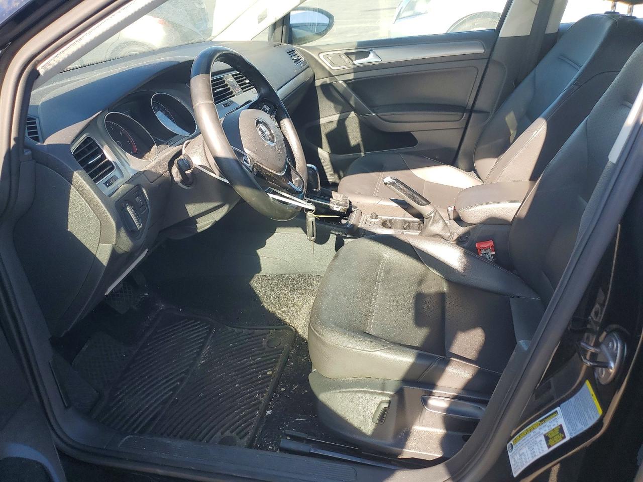 2015 VOLKSWAGEN GOLF