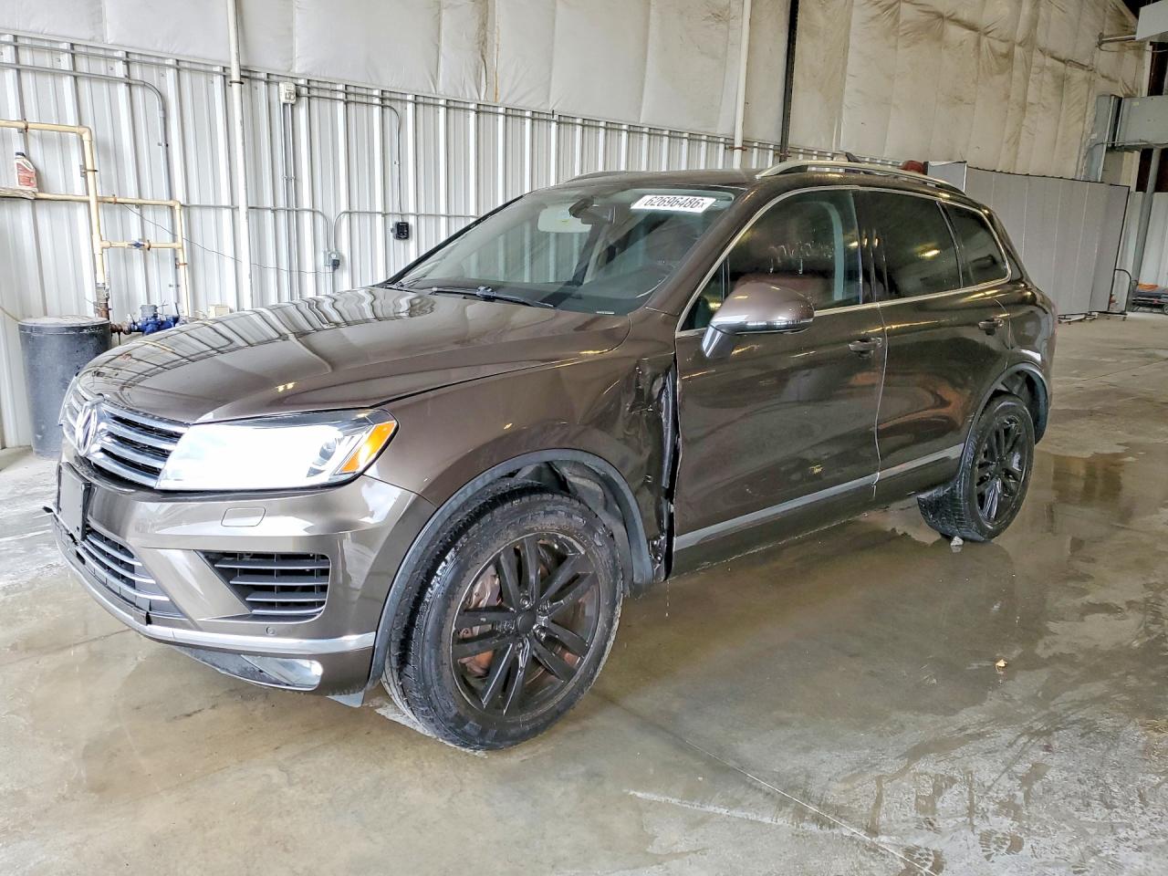 2015 VOLKSWAGEN TOUAREG
