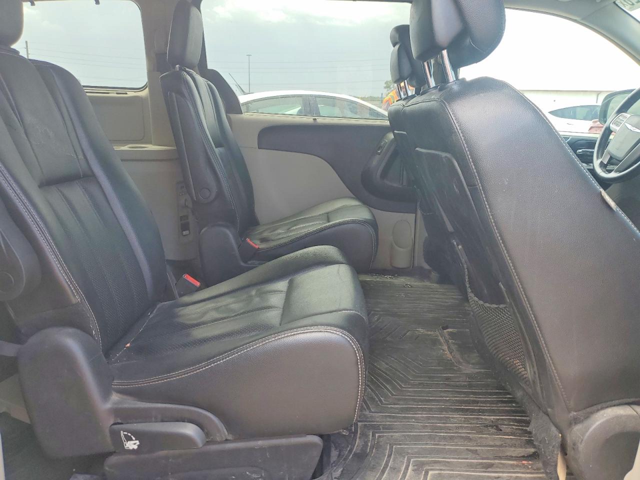 2015 CHRYSLER MINIVAN