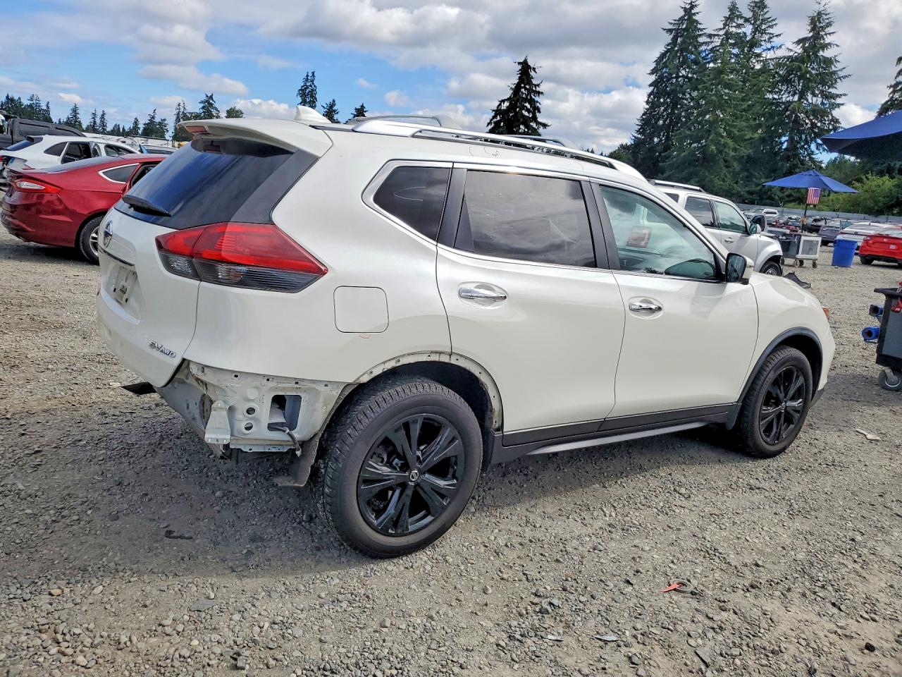 2019 NISSAN ROGUE