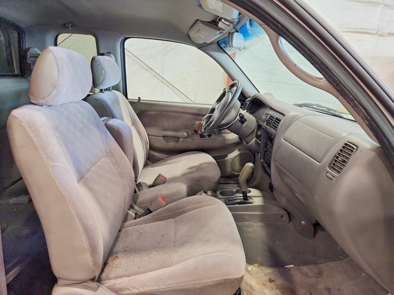 2001 TOYOTA TACOMA