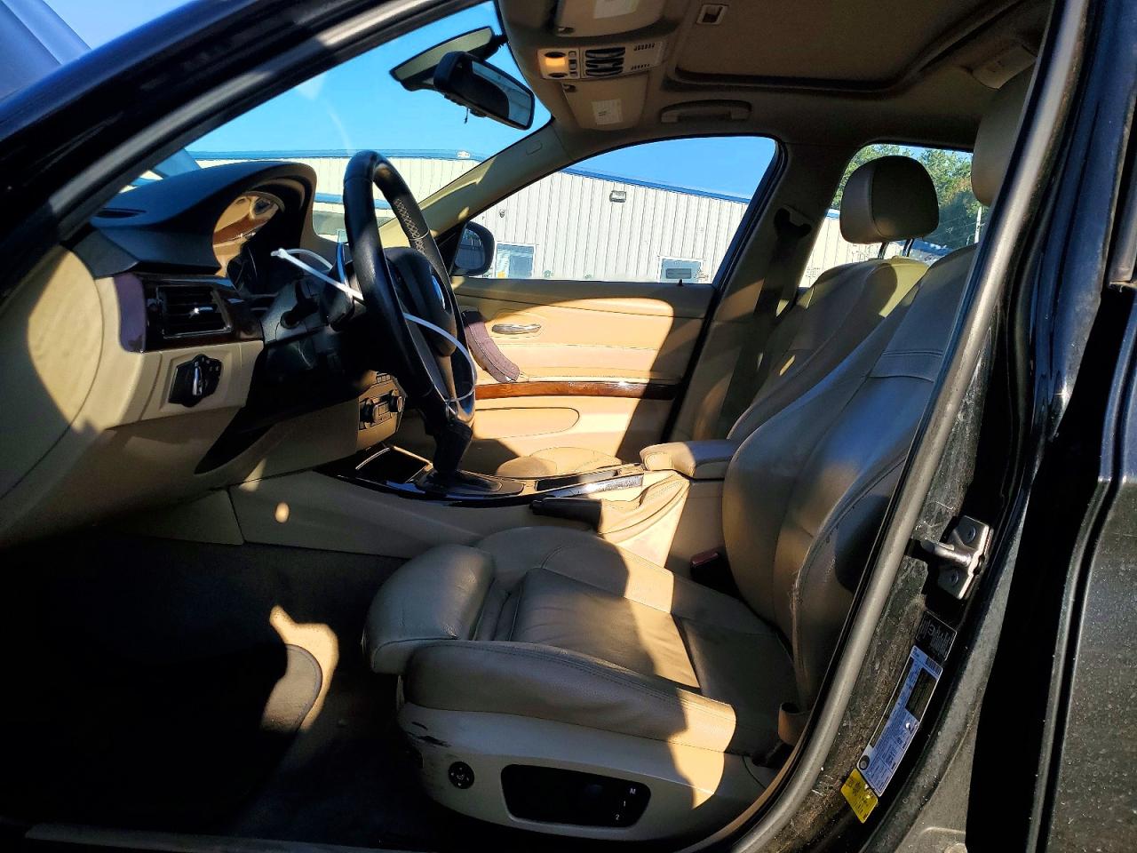 2011 BMW 3 SERIES