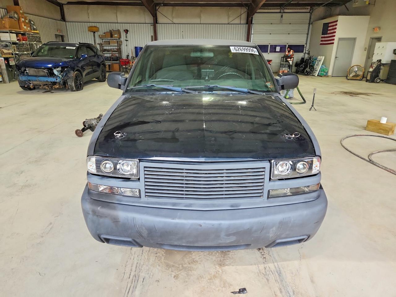 2004 CHEVROLET BLAZER