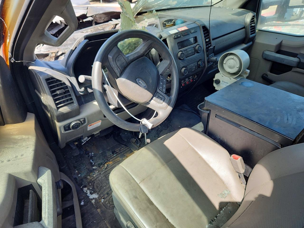 2017 FORD F550