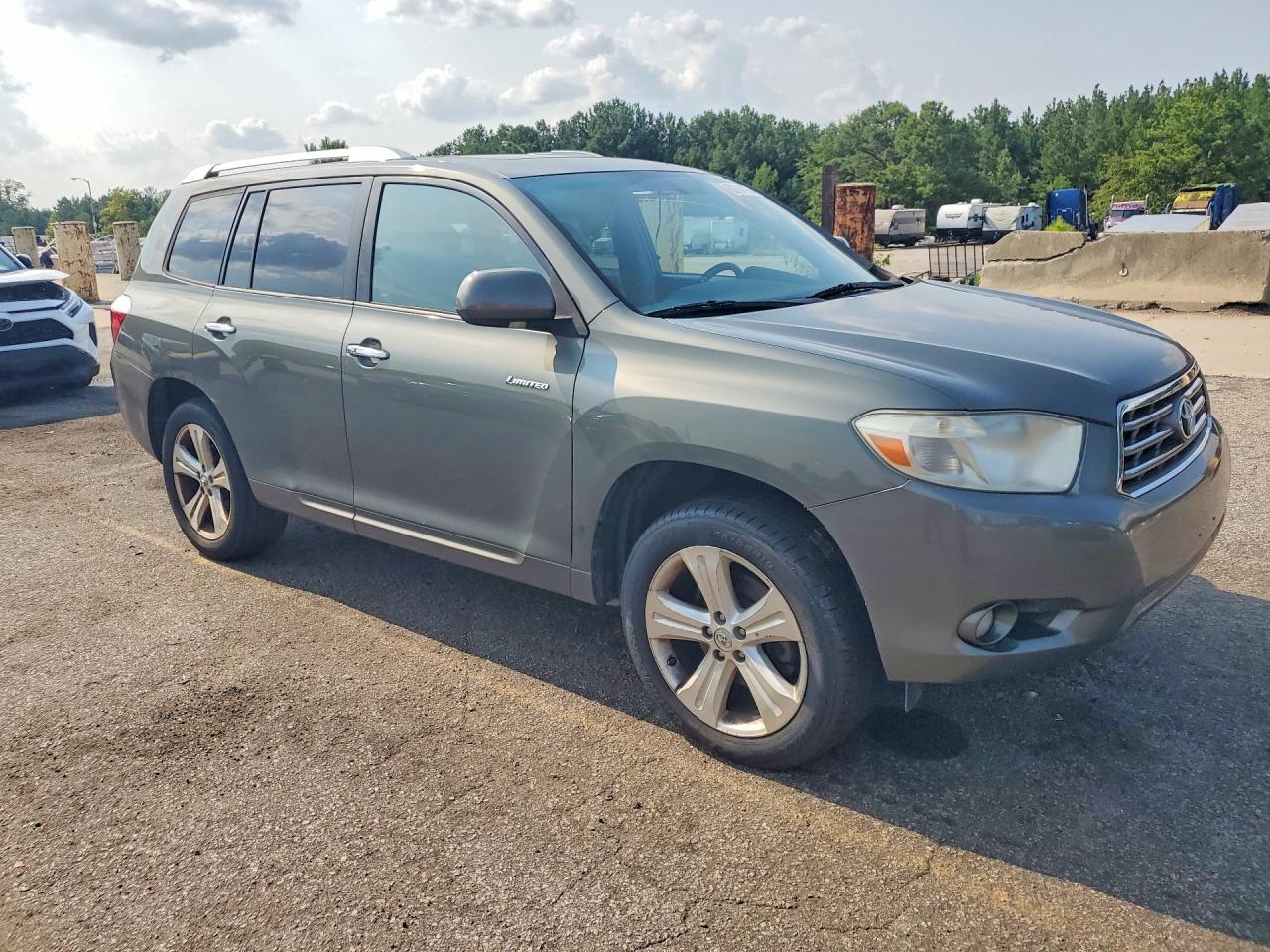 2010 TOYOTA HIGHLANDER