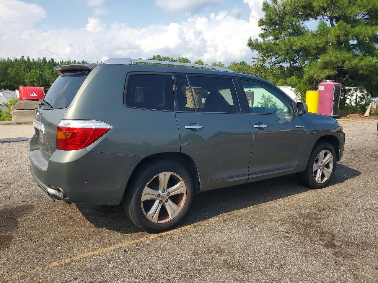 2010 TOYOTA HIGHLANDER