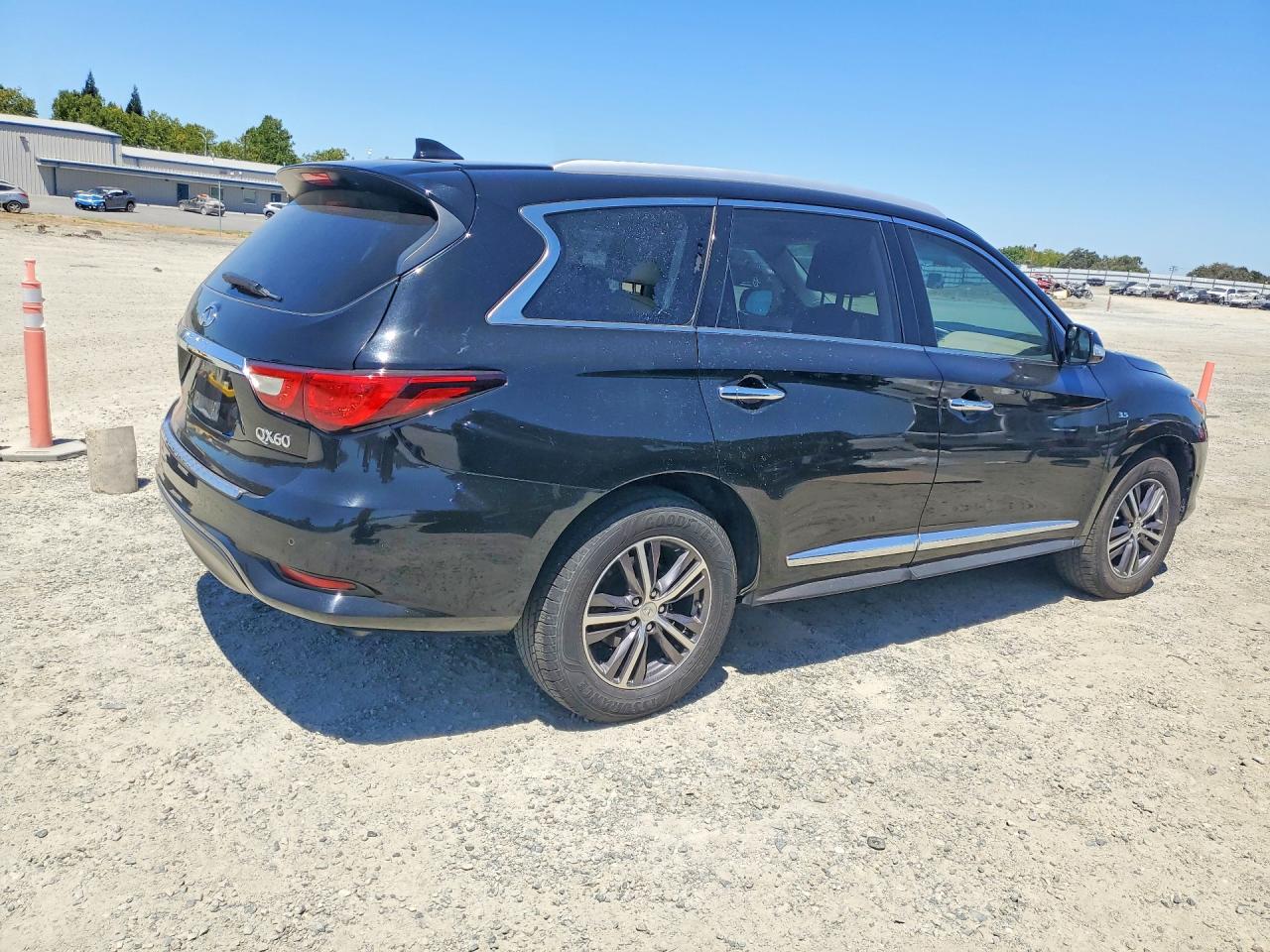 2017 INFINITI QX60