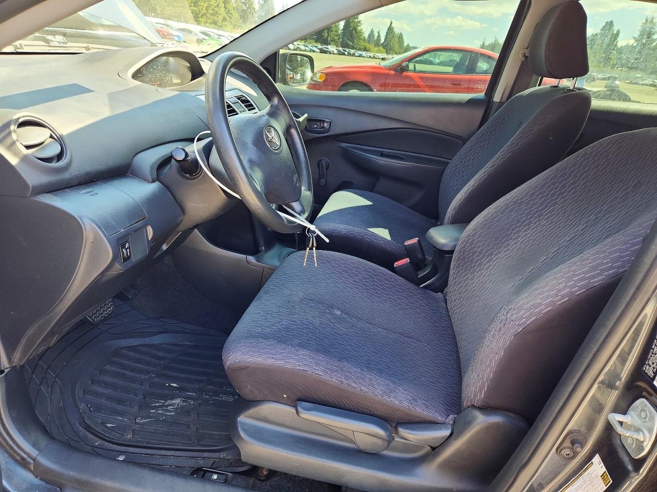2010 TOYOTA YARIS