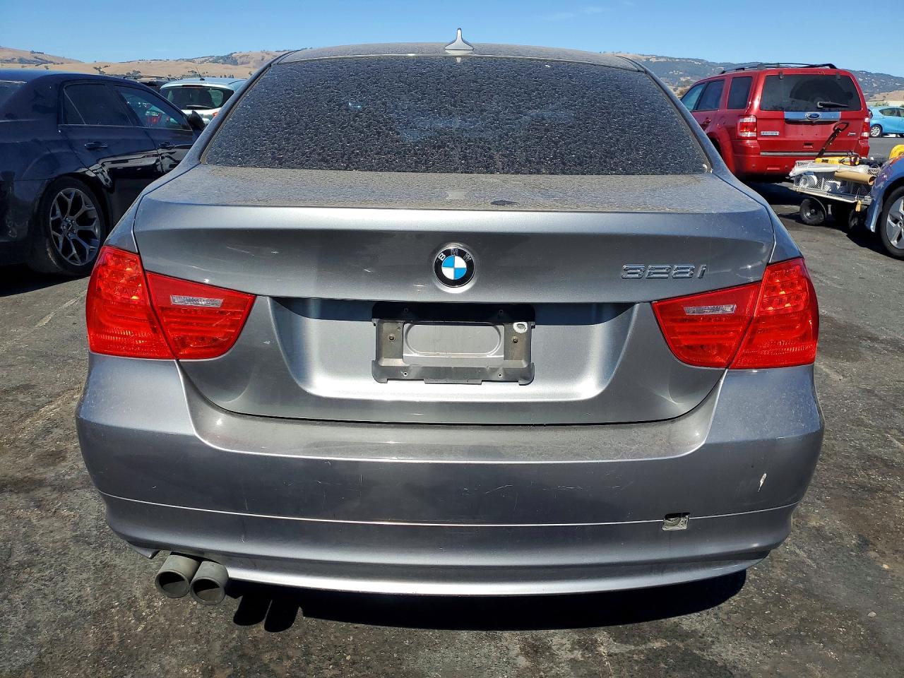 2011 BMW 3 SERIES