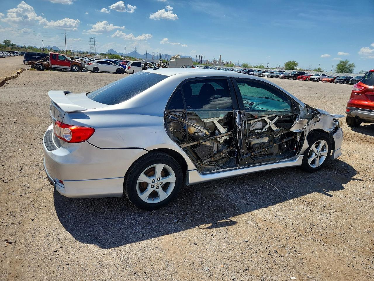 2011 TOYOTA COROLLA