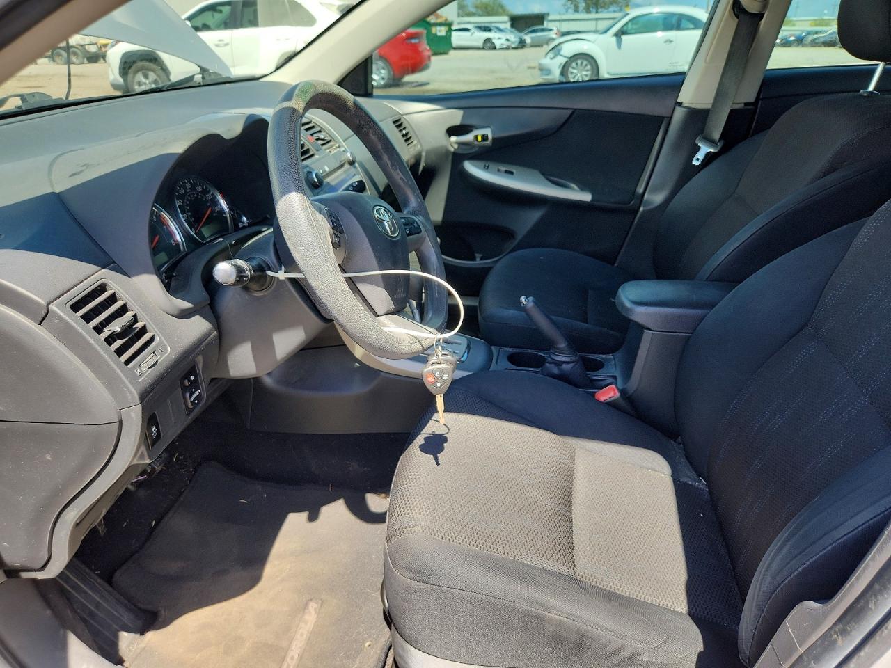 2011 TOYOTA COROLLA