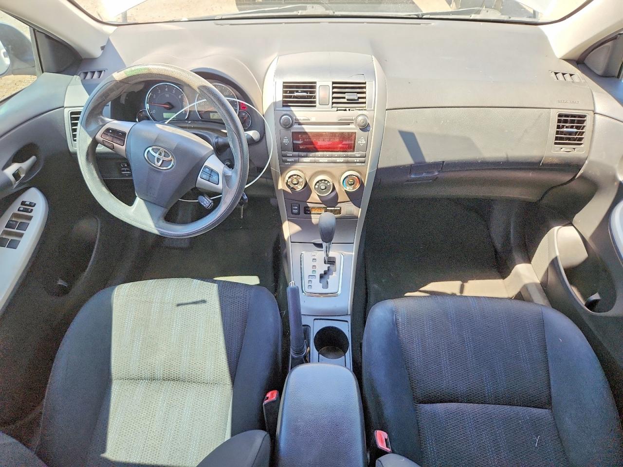 2011 TOYOTA COROLLA
