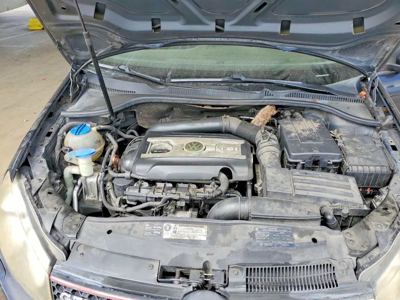 2011 VOLKSWAGEN GTI