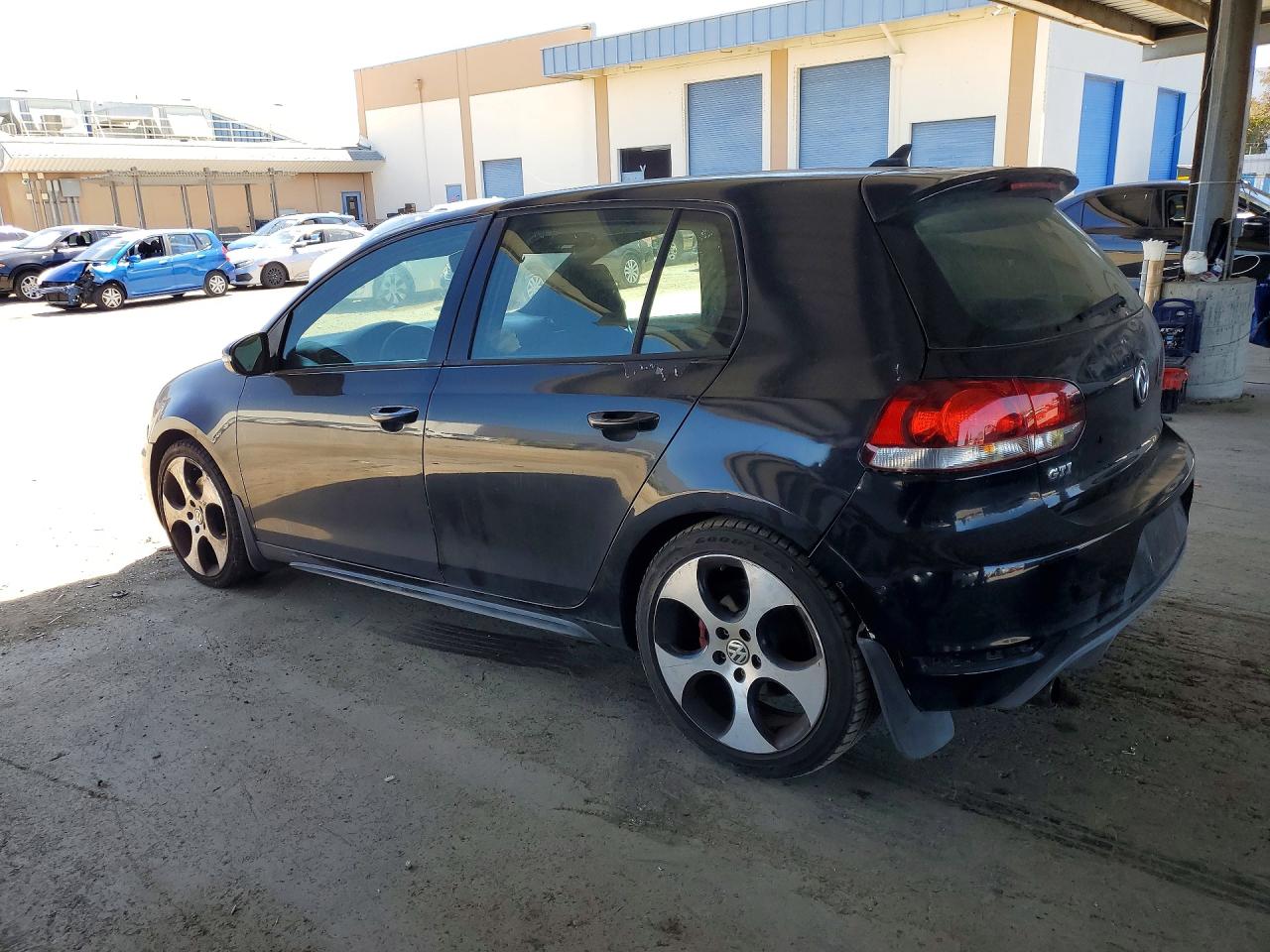 2011 VOLKSWAGEN GTI