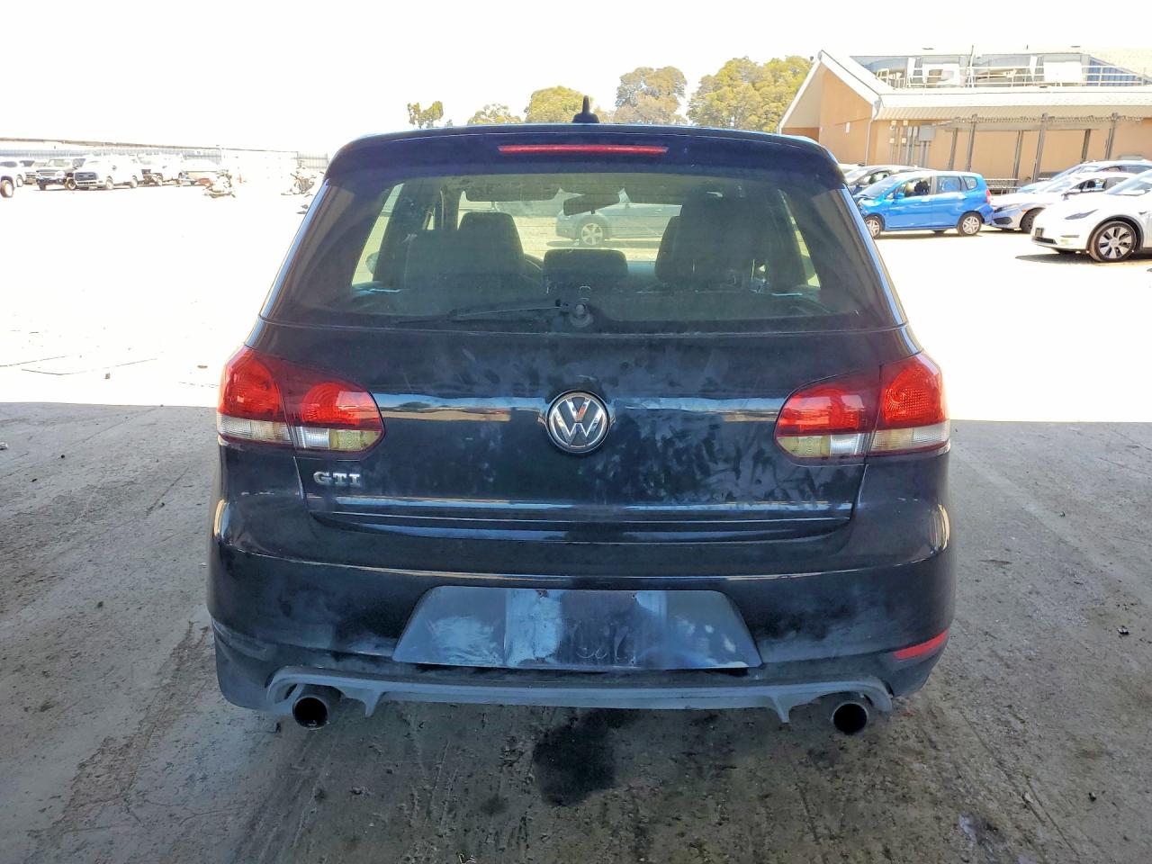 2011 VOLKSWAGEN GTI