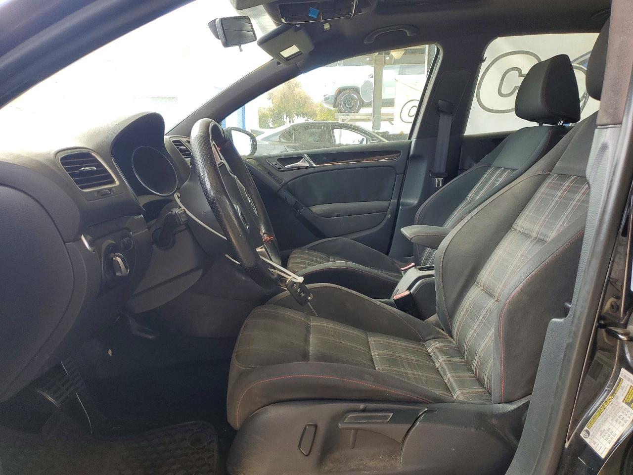 2011 VOLKSWAGEN GTI