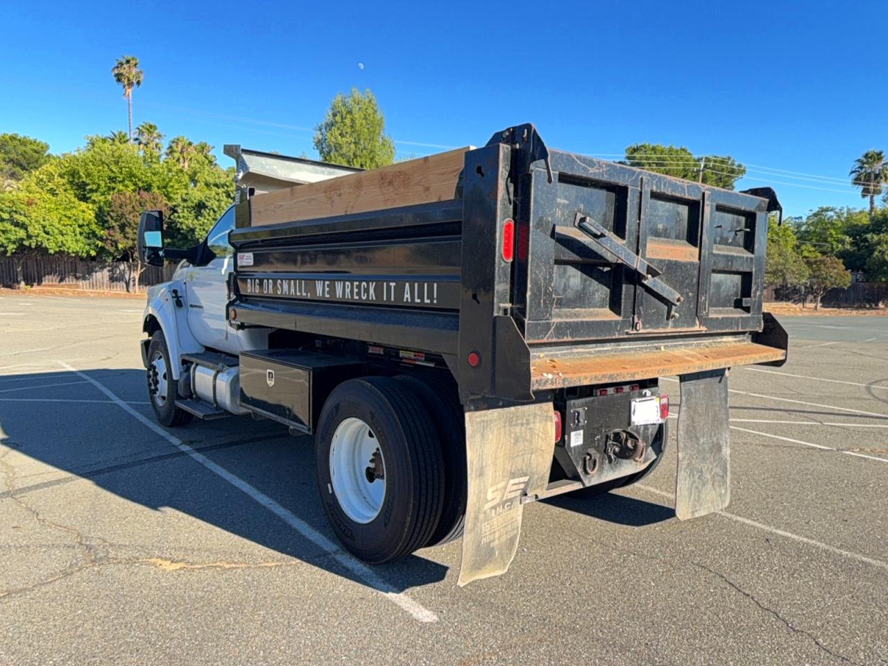 2022 FORD F650
