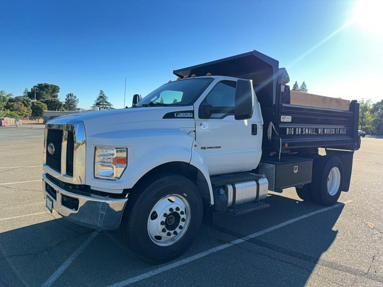 2022 FORD F650