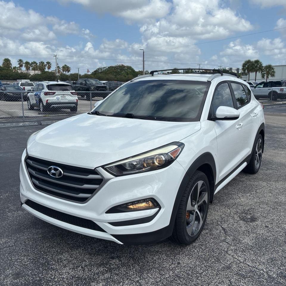 2017 HYUNDAI TUCSON