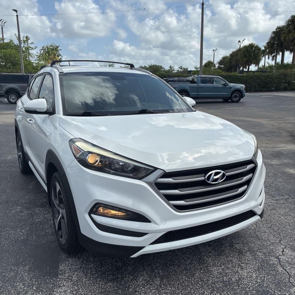 2017 HYUNDAI TUCSON