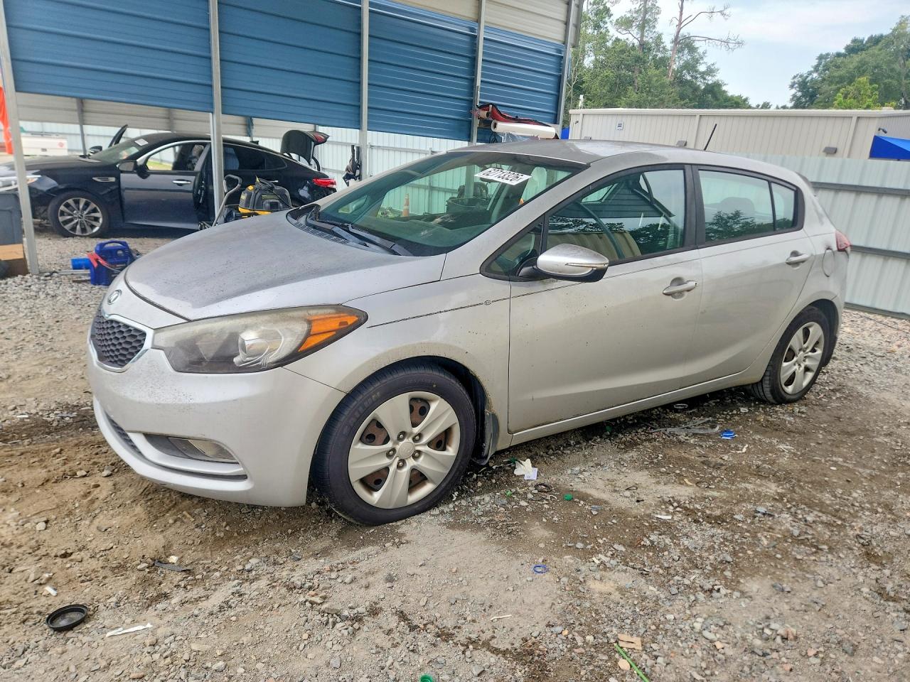 2016 KIA FORTE5 LX