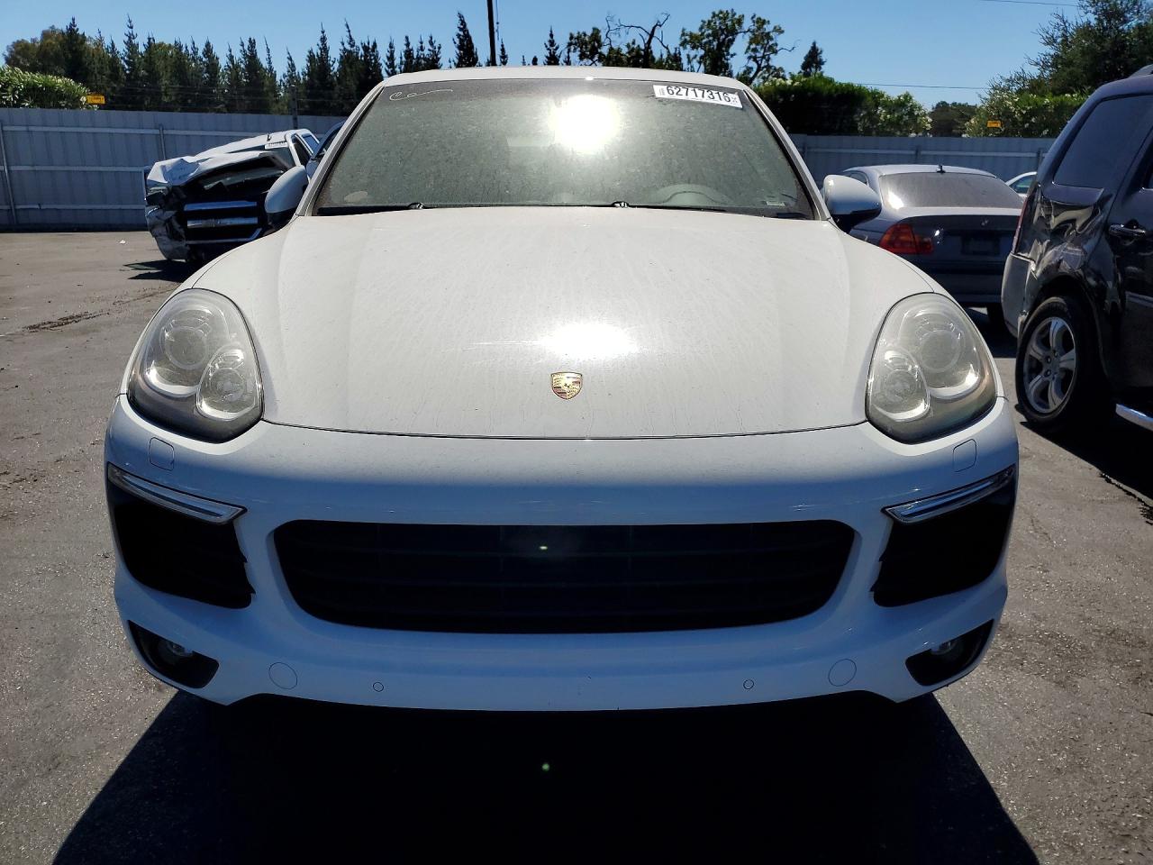 2018 PORSCHE CAYENNE