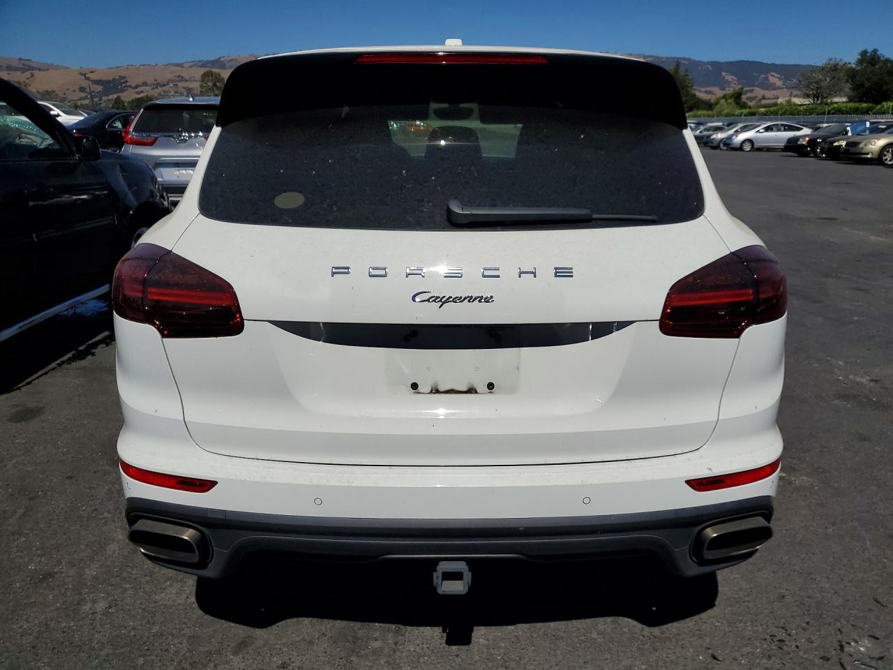 2018 PORSCHE CAYENNE