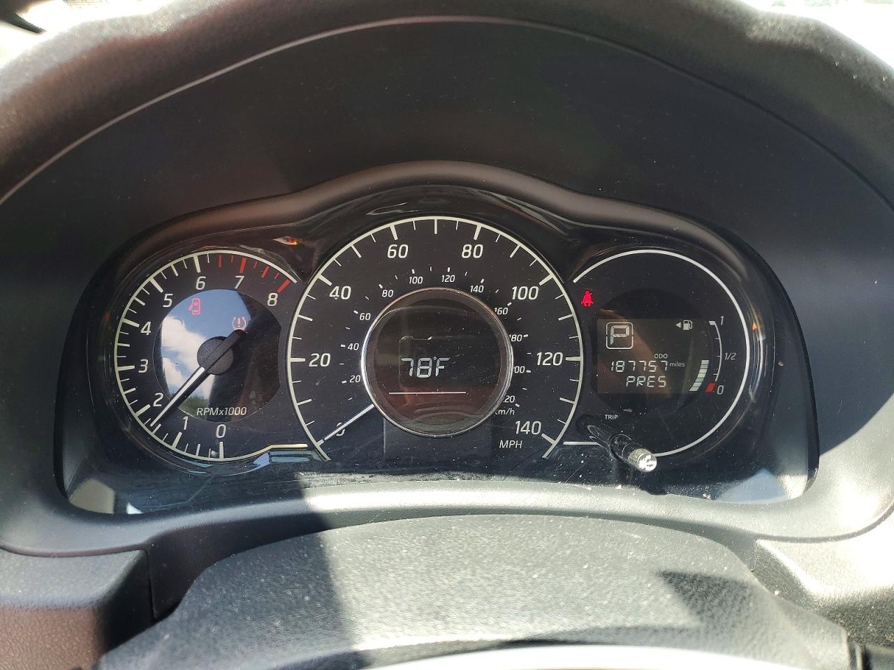 2017 NISSAN VERSA