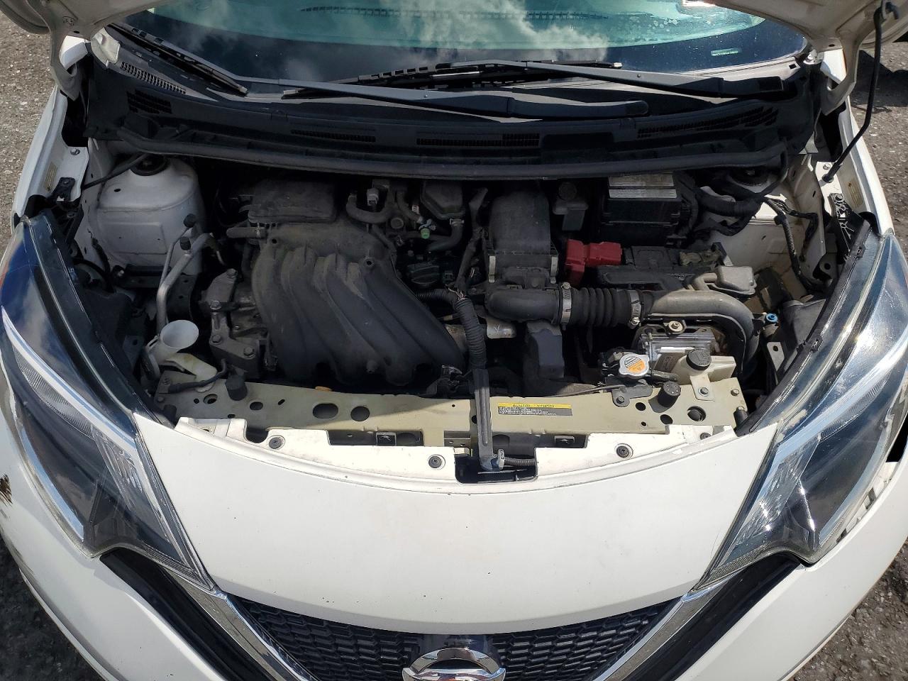 2017 NISSAN VERSA