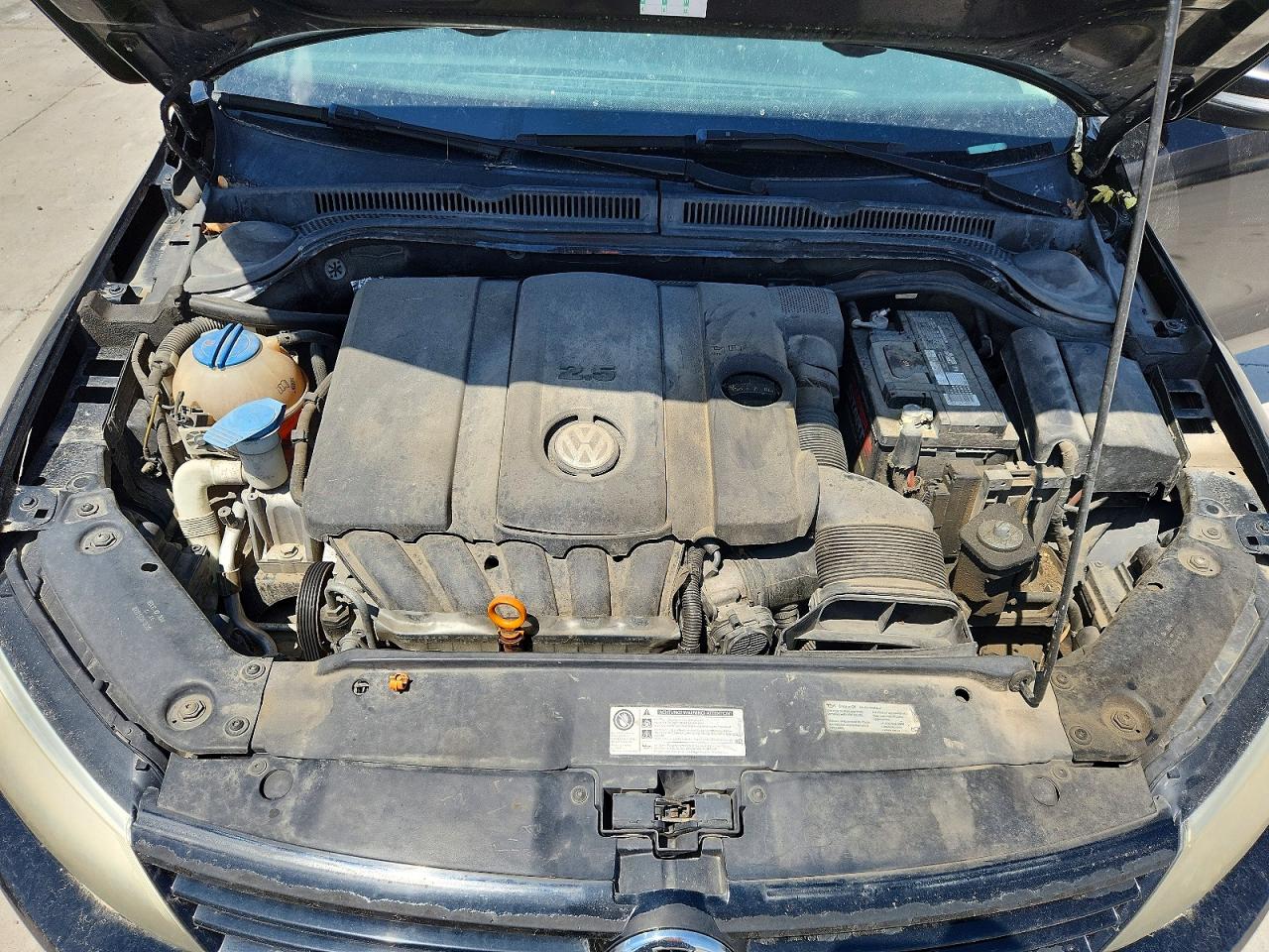 2012 VOLKSWAGEN JETTA